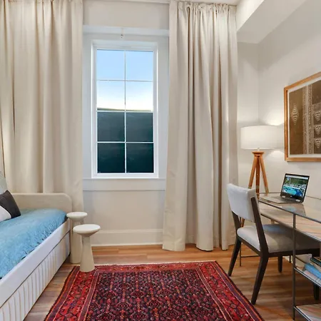 2 Unit Combo 12br Near French Quarter Holiday home