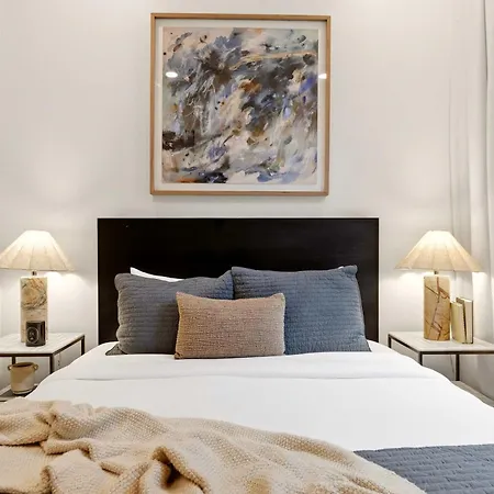 Luxe Sunlit Heated Pool & Near Cbd *