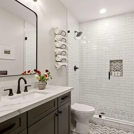 Holiday home Luxe Sunlit Heated Pool & Near Cbd New Orleans