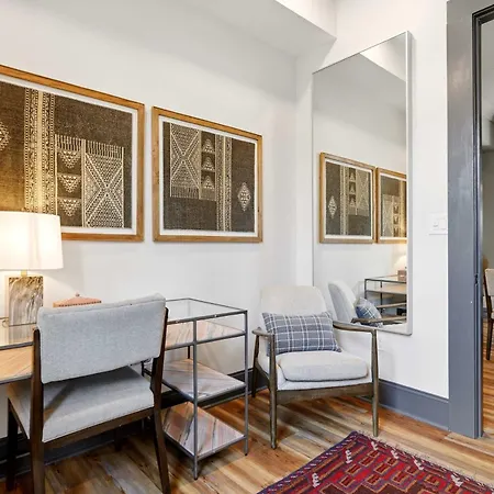 Holiday home Luxe Sunlit Heated Pool & Near Cbd New Orleans