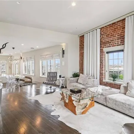 Penthouse 2bedrooms And Living Apartment New Orleans