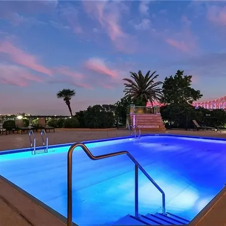 Penthouse Living Panoramic Views Apartment New Orleans