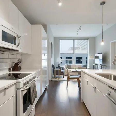 Apartment Landing Modern With Amazing Amenities *