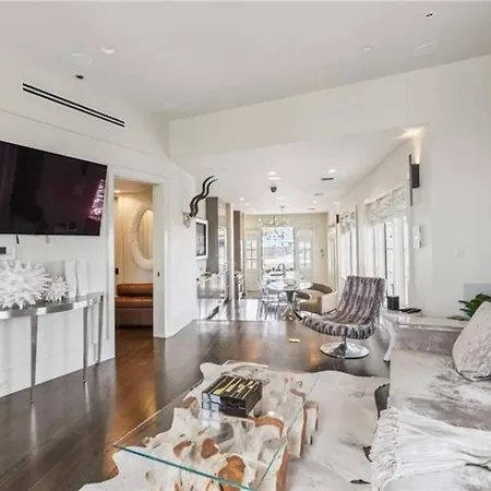 Penthouse 2bedrooms And Living Apartment *