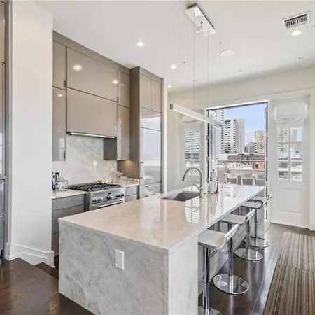 Penthouse 2bedrooms And Living Apartment New Orleans