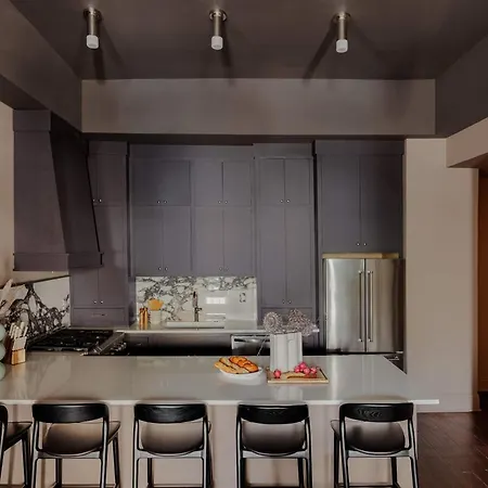 Apartment Luxury On Magazine Shared Heated Pool & New Orleans
