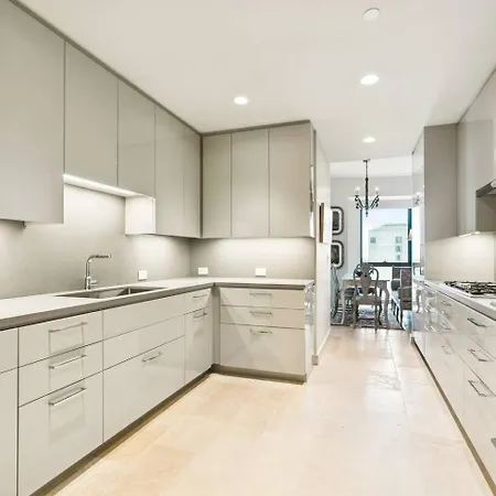 Apartment Waterfront Modern New Orleans