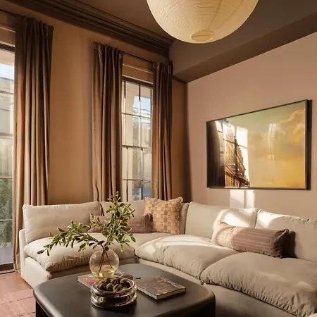 Luxury On Magazine Shared Heated Pool &