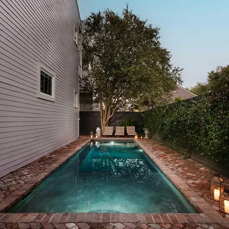 Luxury On Magazine Shared Heated Pool & Apartment
