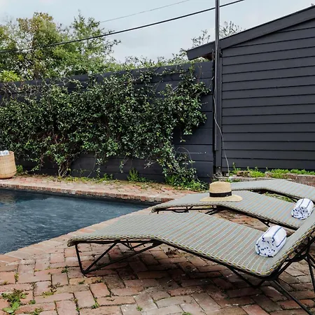 Luxury On Magazine Shared Heated Pool &