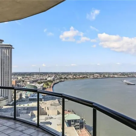 Penthouse Living Panoramic Views Apartment New Orleans