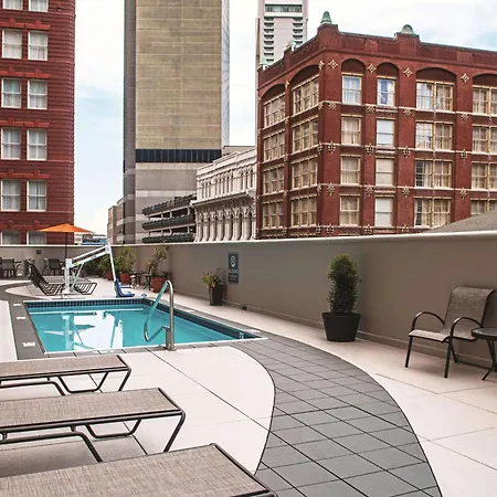 Hotel La Quinta & By Wyndham Downtown 3*