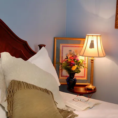 Ashton's Bed & Breakfast