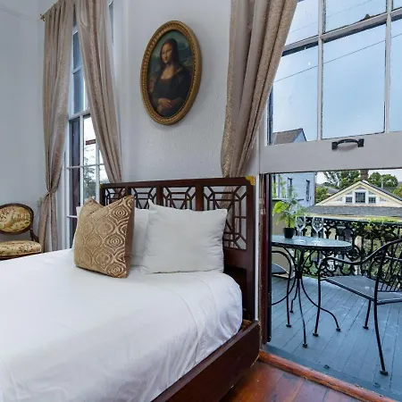 The Mansion On Royal 3*
