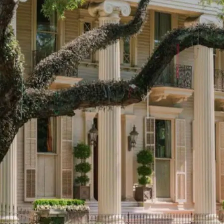 Beautiful Walk To French Quarter, Pool, Gym, View * New Orleans