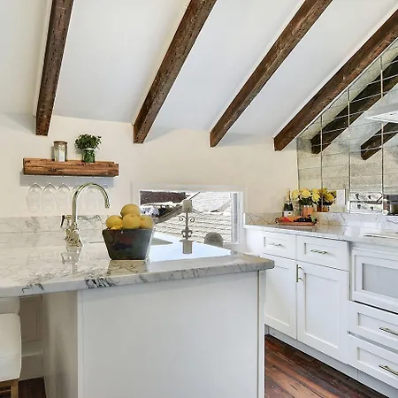 French Quarter Mansion 4*