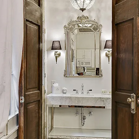 French Quarter Mansion Hotel