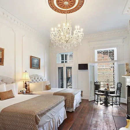 Hotel French Quarter Mansion 4*