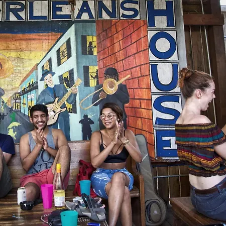Hostel India House