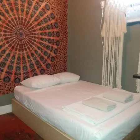 India House Hostel *