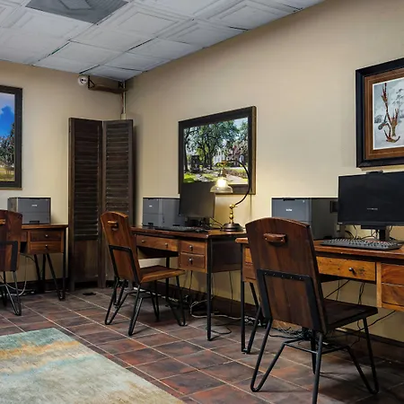 Club Wyndham Avenue Plaza Resort