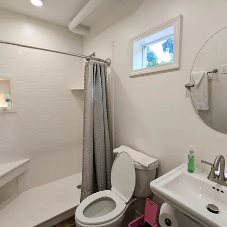 Mangosteen Apartment