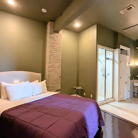 Mangosteen Apartment New Orleans