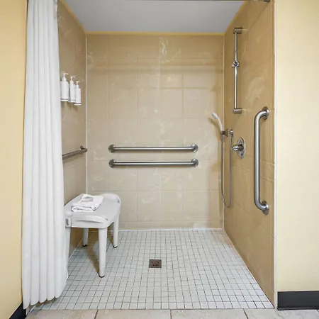 Hotel Days By Wyndham Pontchartrain 3*