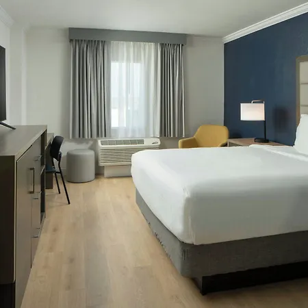 Express By Marriott 1-10 3*