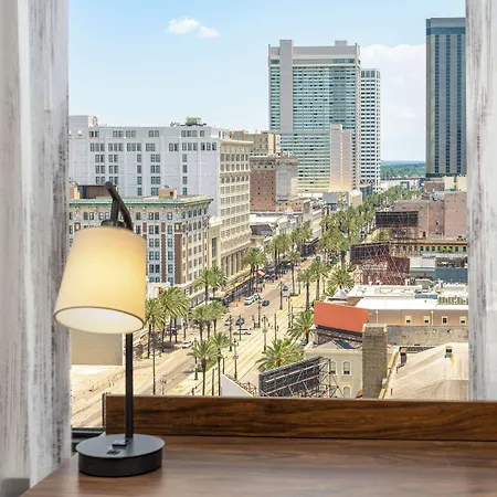 Hampton & Canal St. French Quarter Hotel