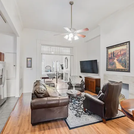 Hotel Grenoble House New Orleans