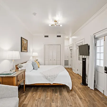 Grenoble House Hotel New Orleans