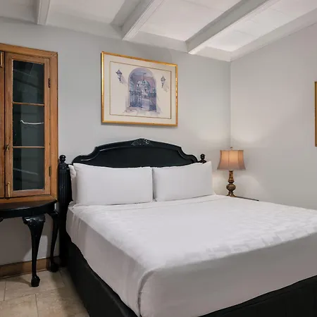 Chateau 3*