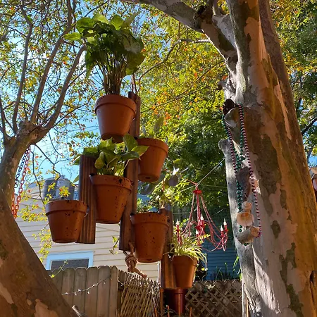 Inn The Blue60 Marigny Inn 3*