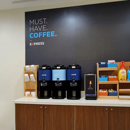 Hotel Express East By Ihg New Orleans