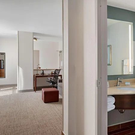 Hilton Garden French Quarter/cbd New Orleans