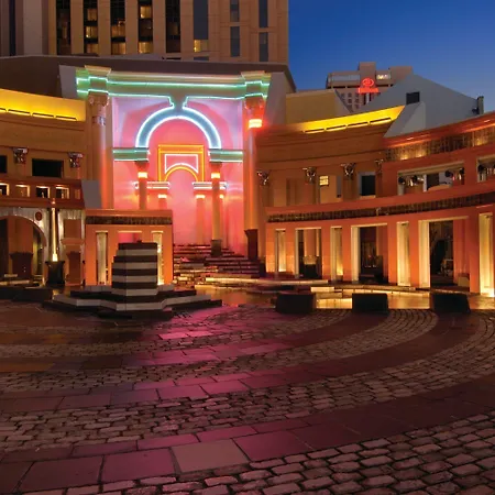 Loews Hotel 4*