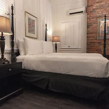 Hotel The Carriage House On St Charles