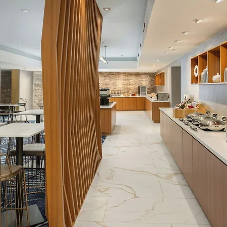 Springhill By Marriott Warehouse Arts District Hotel 3*