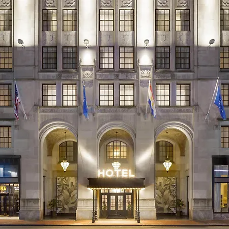 Hilton / St. Charles Avenue Hotel 4*