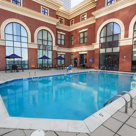 Hotel Drury Plaza