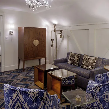 Provincial Hotel 4*