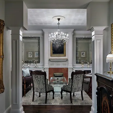 Hotel Le Pavillon, New Orleans, A Tribute Portfolio