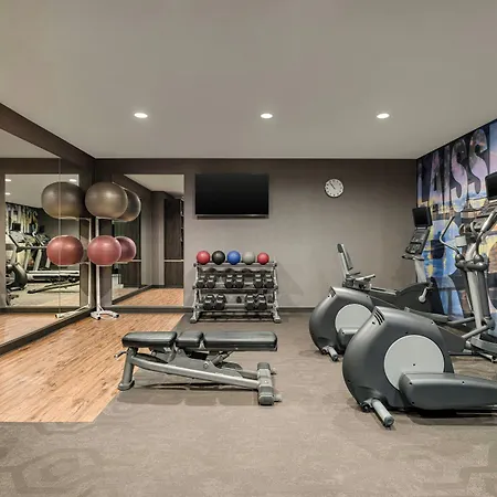 Fairfield By Marriott & Downtown French Quarter Area New Orleans