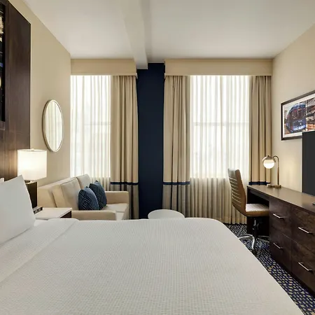 Fairfield By Marriott & Downtown French Quarter Area