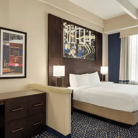 Fairfield By Marriott & Downtown French Quarter Area 3*
