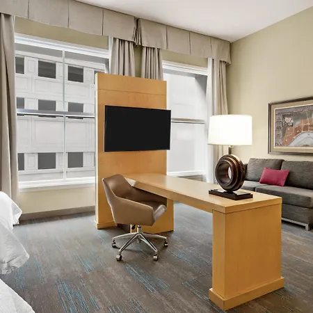 Hampton & Downtown French Quarter Area Hotel New Orleans