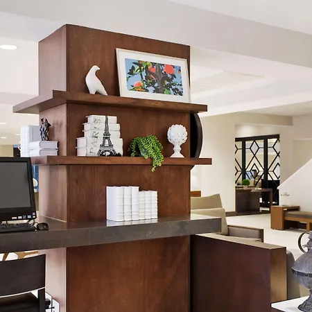 Doubletree By Hilton New Orleans