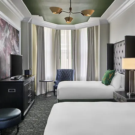 Le Pavillon, New Orleans, A Tribute Portfolio