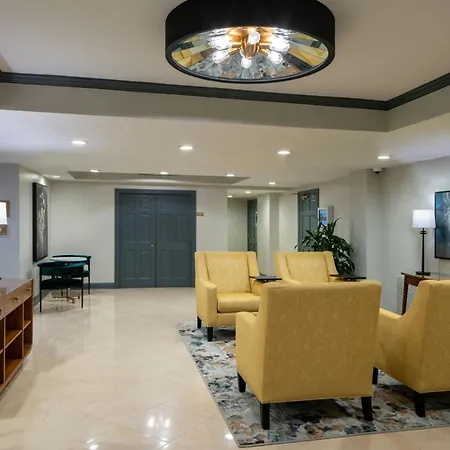 Four Points By Sheraton French Quarter Hotel